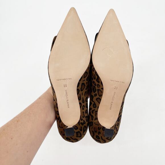 Manolo Blahnik Leopard Calfskin Suede Maysale Buckle Kitten Heel Pumps IT 39 - Picture 10 of 11